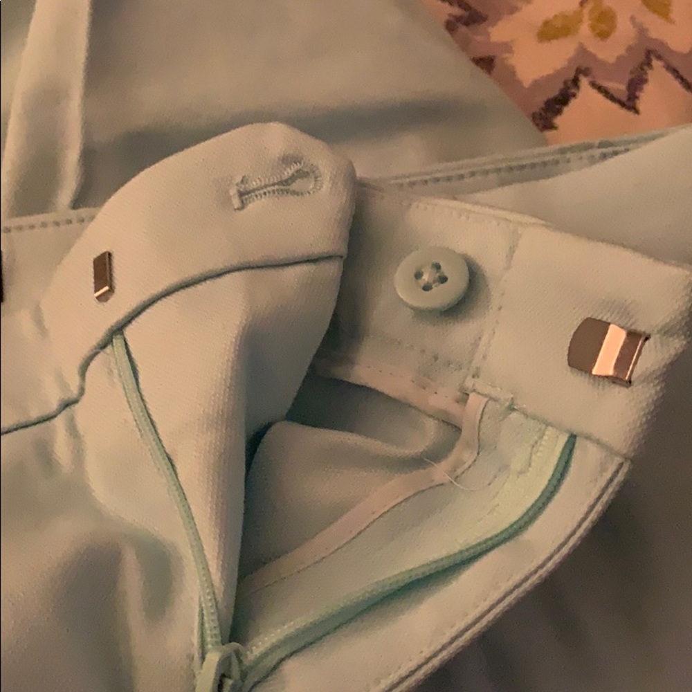 Shorts - Picture 6 of 6